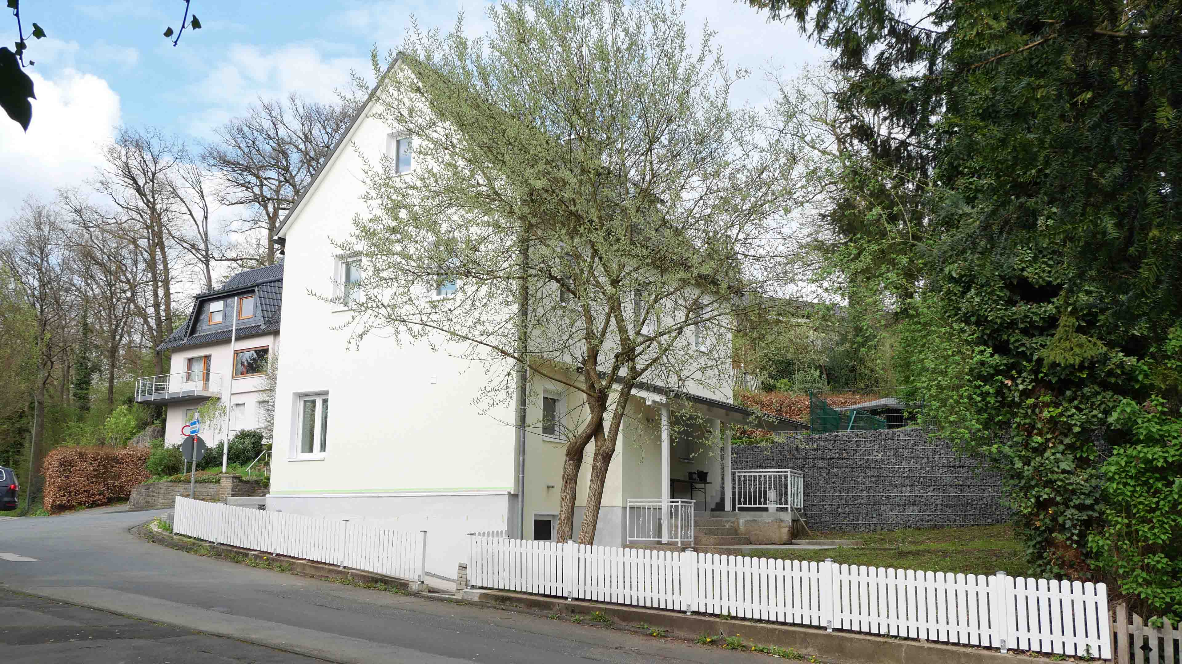 321 2-369 - Morsbach: Komplett saniertes Wohnhaus im Zentrum